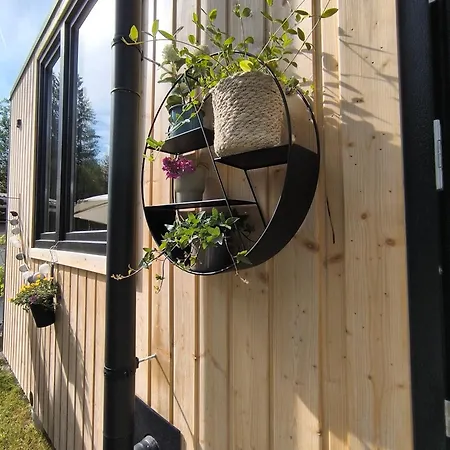 Tiny House Praettigau Gr بيت للعطل