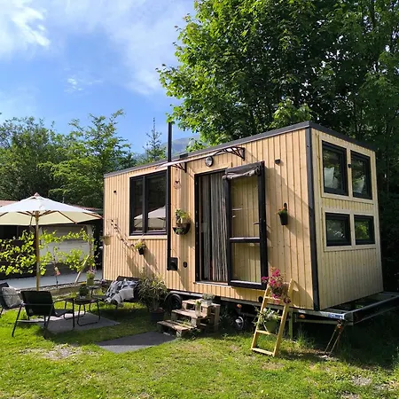 Nyaraló Tiny House Neben Skipiste